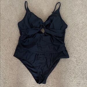 Cupshe one piece swimsuit Excellent condition XL